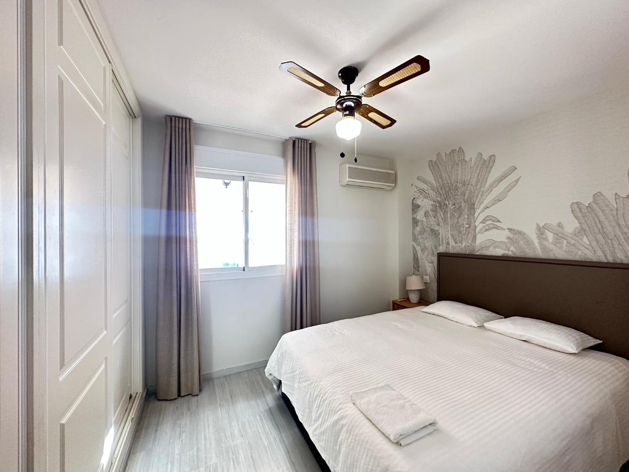2 Bed Penthouse With Sea View Apartman Torremolinos Kültér fotó